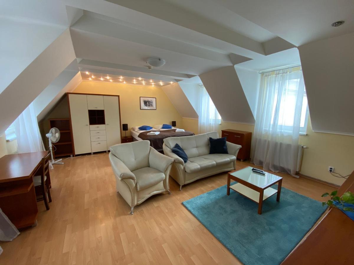 Penzion Le Monde Hotel Bardejov Exterior photo
